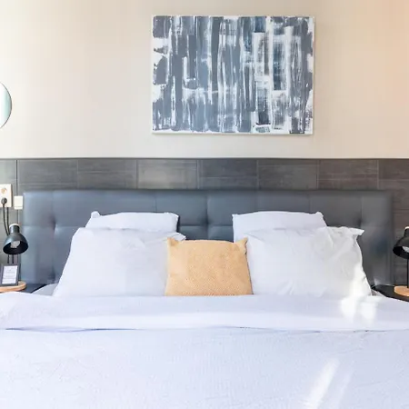 Hotel Entree - Canal View Bruges 2* ברוז'