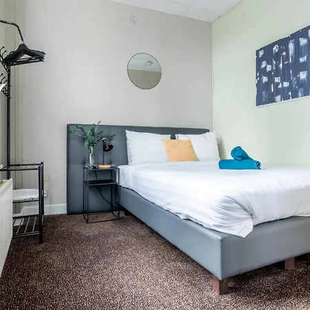 Hotel Entree - Canal View Bruges ברוז'