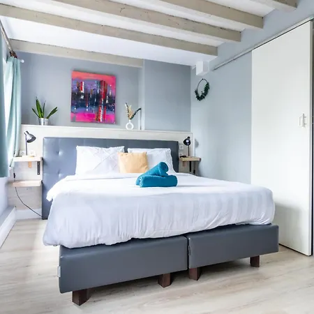Hotel Entree - Canal View Bruges 2* ברוז'