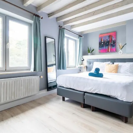 מלון Hotel Entree - Canal View Bruges
