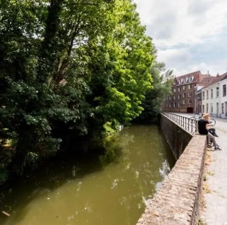 Hotel Entree - Canal View Bruges